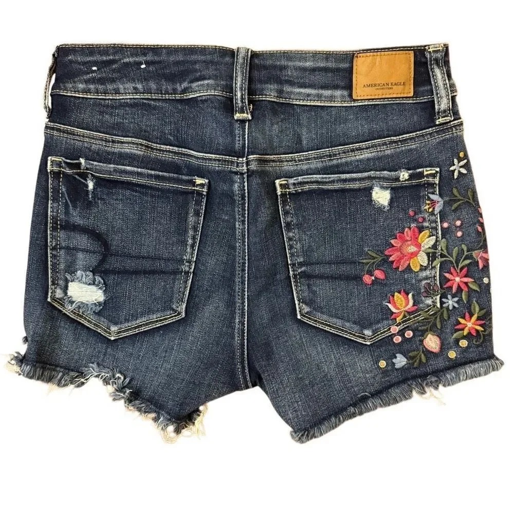 American Eagle Hi-Rise Shortie Short Dark Wash Distressed Floral Embroidery Sz 4